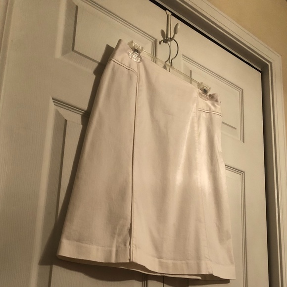 East 5th Dresses & Skirts - East 5th White Skirt